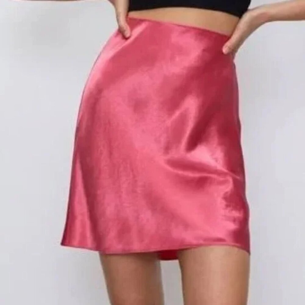 Aritzia Babaton Slip Satin Mini Skirt Bright Pink Size 6 - Picture 3 of 6